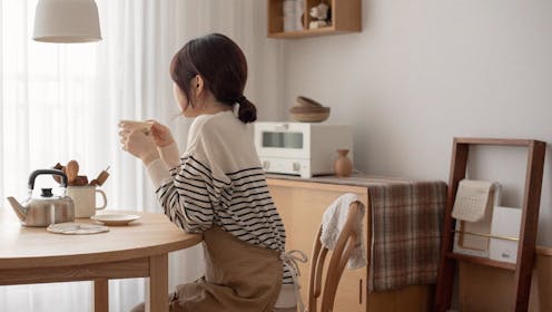 East Asian vloggers celebrate the domestic space