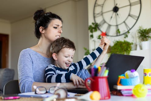 Son infinitas las miradas que se podrían lanzar sobre la alteración que producen en nuestra vida cotidiana las medidas de confinamiento de la ciudadanía incluidas en el Real Decreto Ley 8/2020.