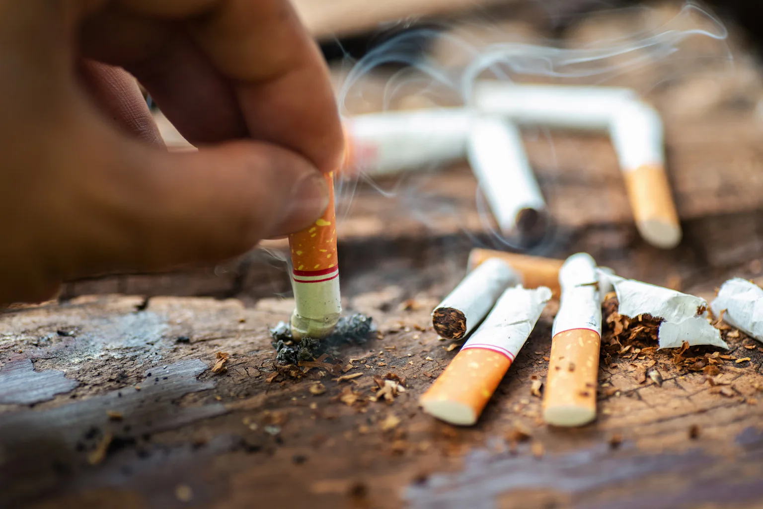 smoking cigarettes with covid Coronavirus is giving smokers incentive to quit, and social distancing could help them do it smoking cigarettes with covid Coronavirus is giving smokers incentive to quit, and social distancing could help them do it