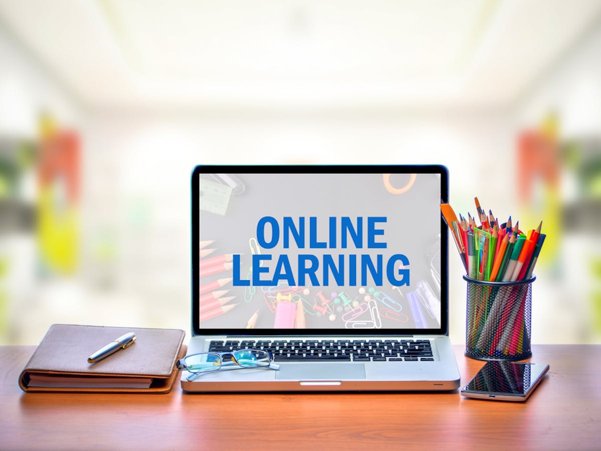 Riset Online Learning Sebagai Masa Depan Pendidikan Tinggi