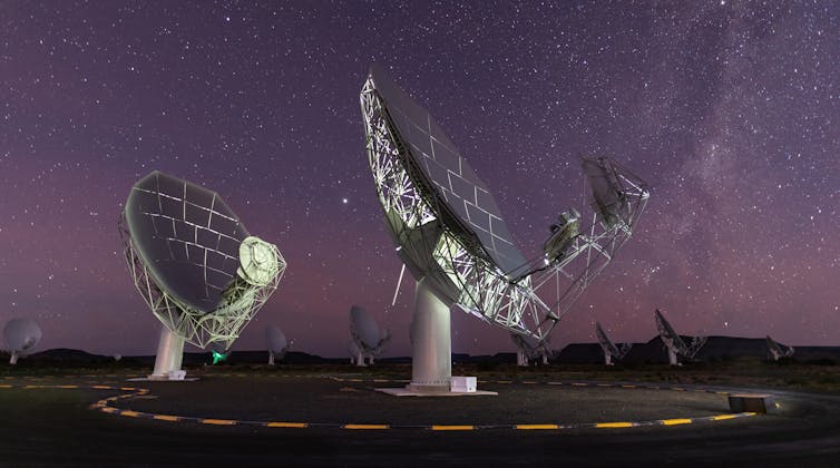 Experts solve the mystery of a giant X-shaped galaxy, with a monster black hole as its engine