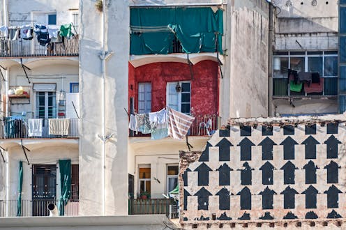 Con la crisis sanitaria de la COVID-19, la vivienda se ha convertido en refugio seguro y único espacio de convivencia, trabajo, ocio y desarrollo de actividades ordinarias y extraordinarias para todos los miembros del hogar. Pero la experiencia no está resultando igual de agradable para todos.