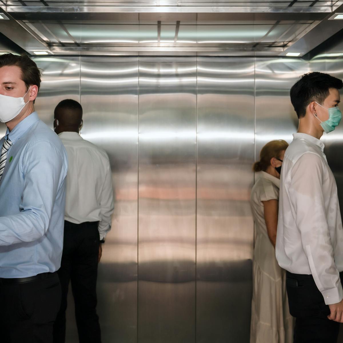 Cual Es El Riesgo De Contraer Covid 19 En Un Ascensor
