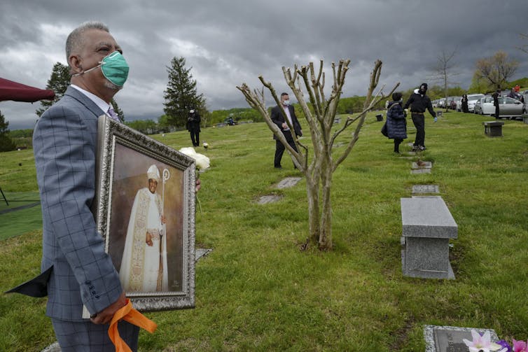 Different faiths, same pain: How to grieve a death in the coronavirus pandemic