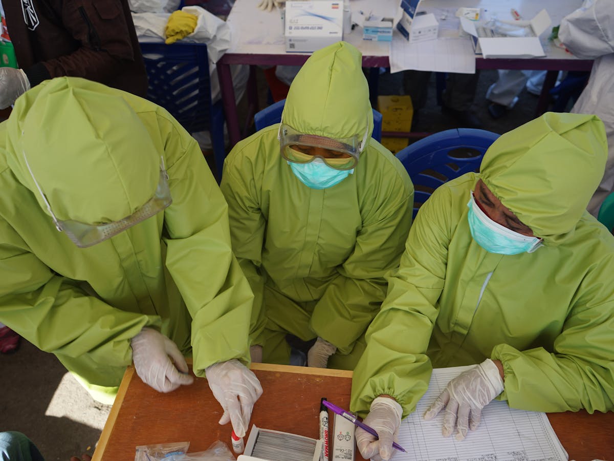 Normal Baru Di Depan Mata Tapi 3 Faktor Penyebab Kematian Tenaga Medis Akibat Covid 19 Masih Mengancam