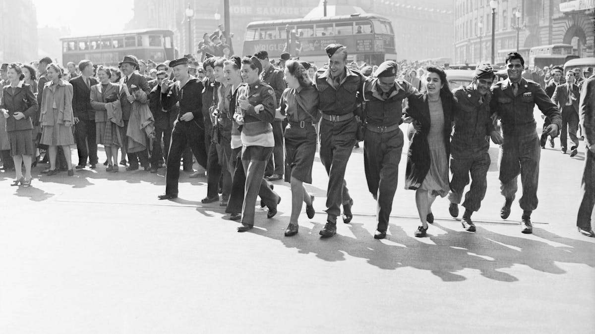 Britain S Obsession With The Second World War And The Debates That Fuel It