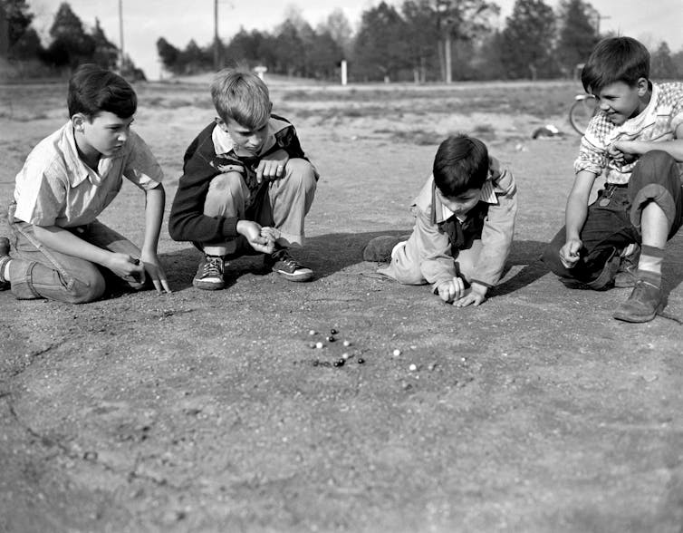 Neighborhood-based friendships making a comeback for kids in the age of coronavirus