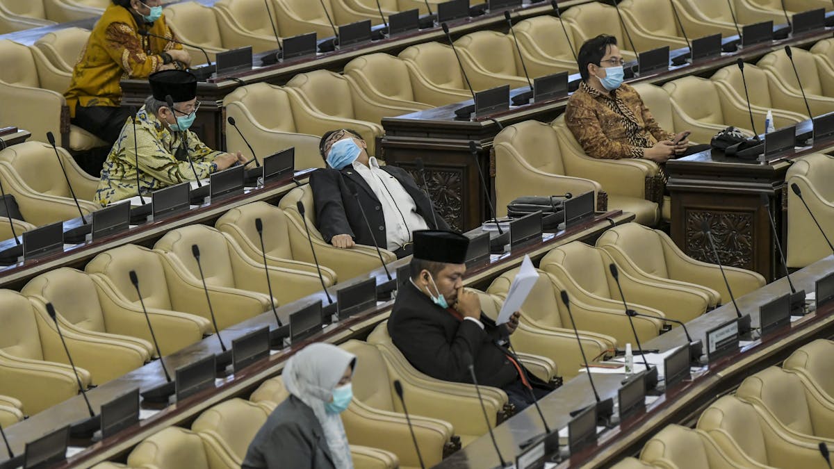 Proses Pembahasan Ruu Cipta Kerja Di Dpr Tak Representatif