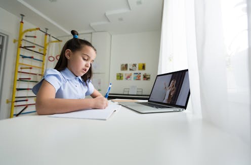 En estas semanas de confinamiento mundial por la COVID-19 se ha reflexionado aceleradamente acerca del sentido de la vida en casi todos los ámbitos del quehacer humano. Y, lógicamente, también en el necesario replanteamiento de la educación, en su caso.