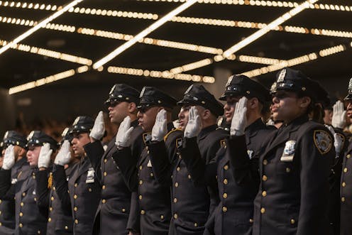 5 reasons police officers should have college degrees