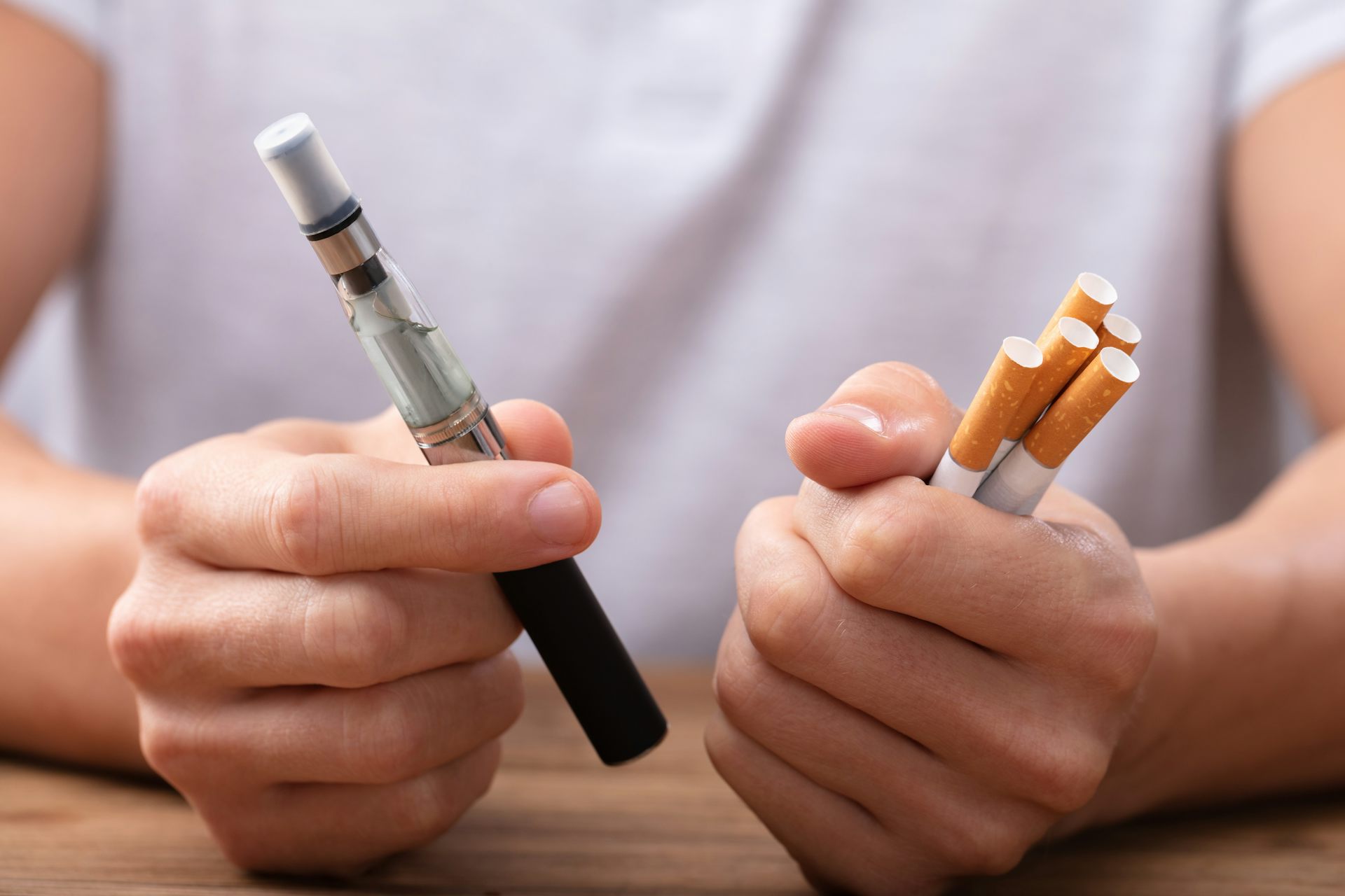 E cigarettes found to cause change in mouth bacteria which could