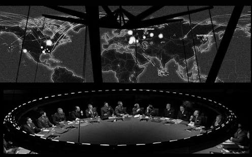 La seguridad, sentirse protegido, ocupa el segundo nivel de las necesidades primordiales del psicólogo estaounidense Abraham Maslow, solo por encima de las necesidades fisiológicas, y es una de las siete necesidades básicas del ser humano según el antropólogo Malinowski. Estar seguro equivale a no sentir miedo, esa perturbación angustiosa del ánimo ante un daño real o imaginario.