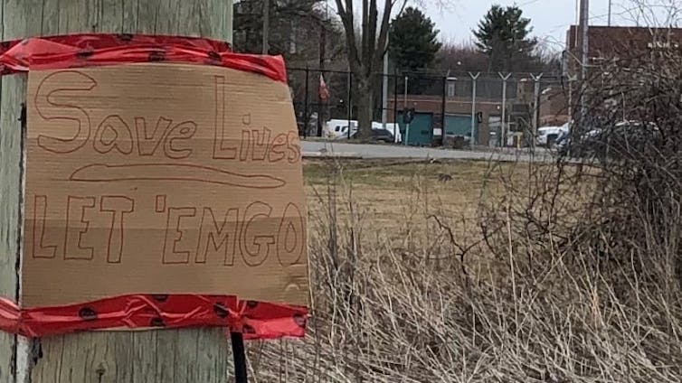 Protest outside of Ottawa Carleton prison. (Criminalization and Punishment Education Project)