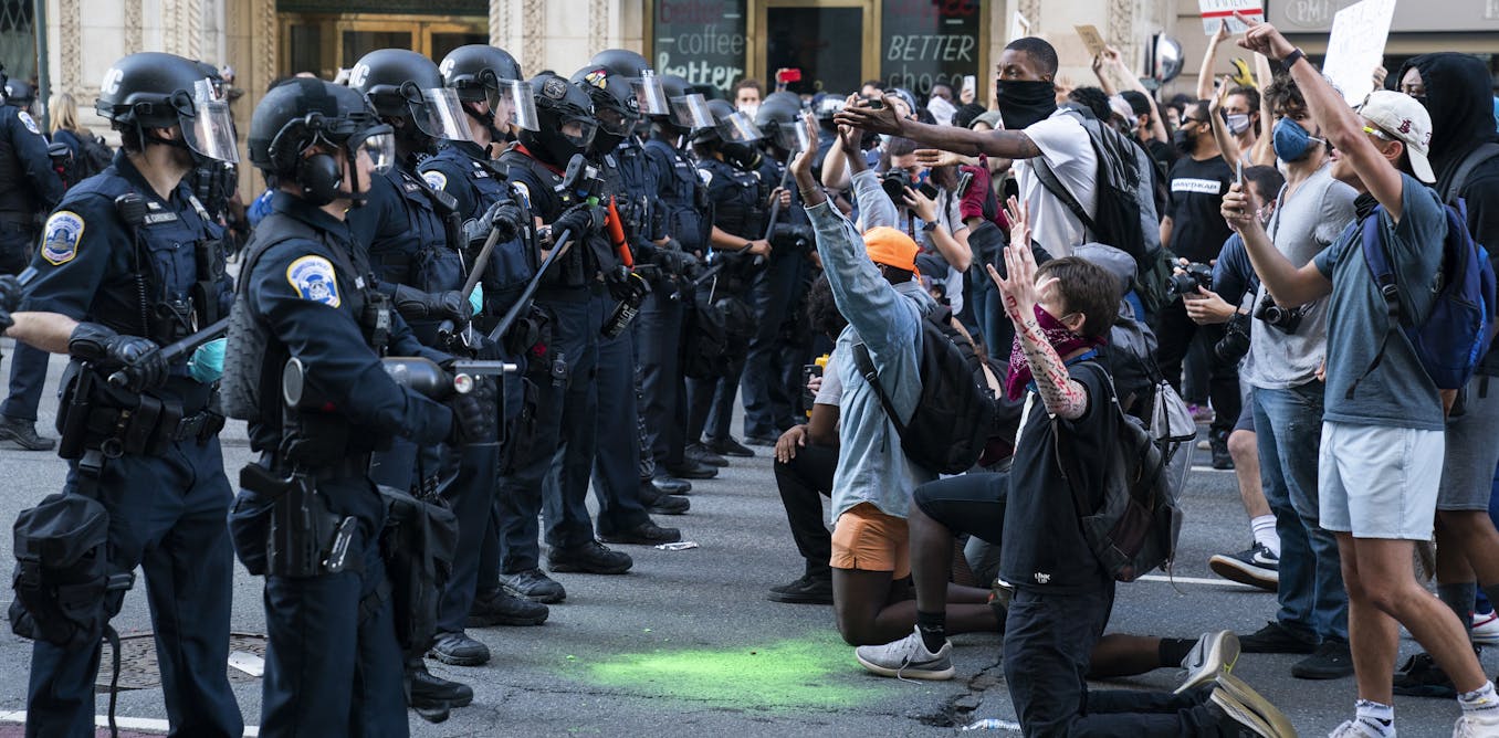 Kredibilitas Amerika Di Panggung Dunia Meredup Akibat Kisruh Rasisme Namun Aktivisme Warga Amerika Melawan Rasisme Menjadi Inspirasi