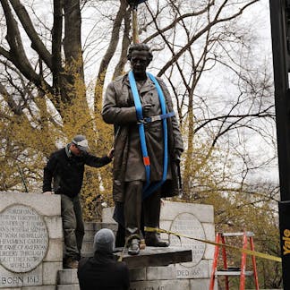 En Anglais The Conversation France