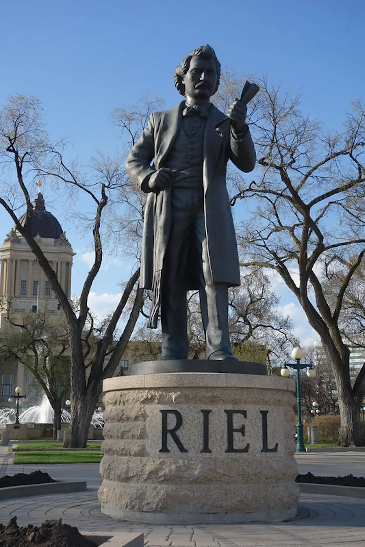 Louis Riel Colour Louis Riel’s trial from 135 years ago continues today with competing ...