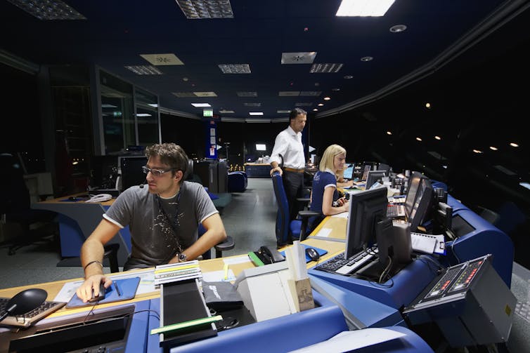 Air traffic controllers, pictured here at the Venice International Airport in 2011, are responsible for processing and managing vast amounts of information. (Shutterstock)