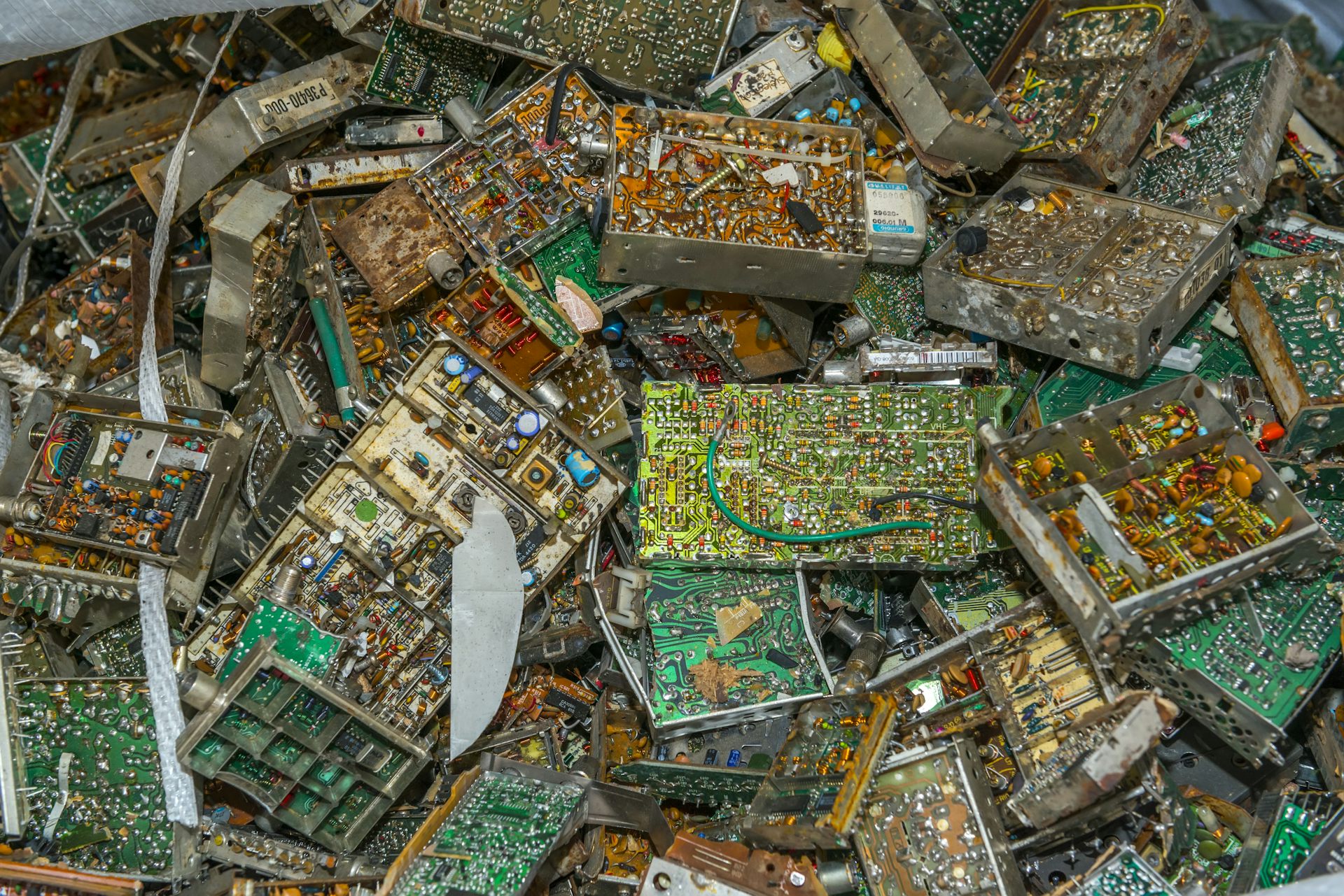 Exportar residuos electrónicos es incompatible con la economía circular