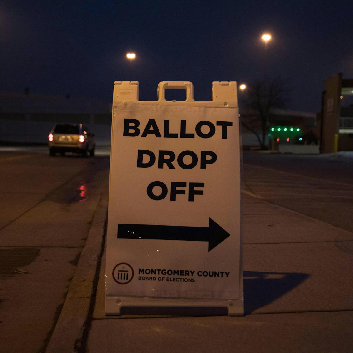 Armed Poll Watchers New Jersey S Cautionary Tale Ahead Of The 2020 Presidential Election