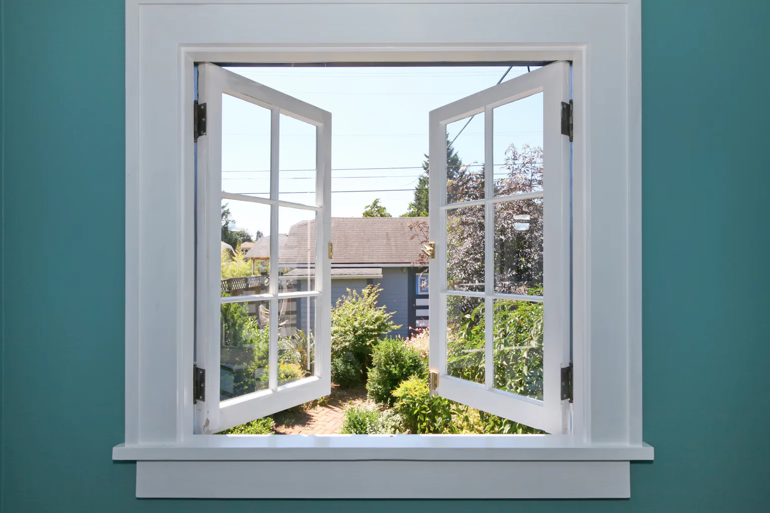Open windows to help stop the spread of coronavirus, advises architectural engineer