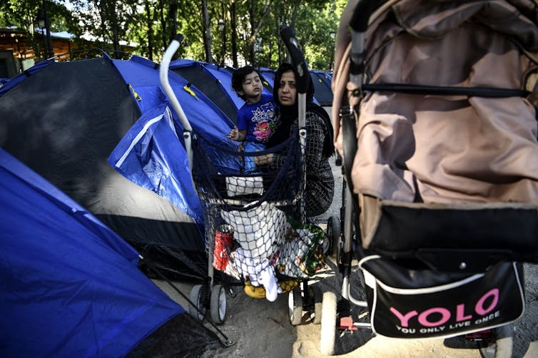 Paris migrants femme afghane