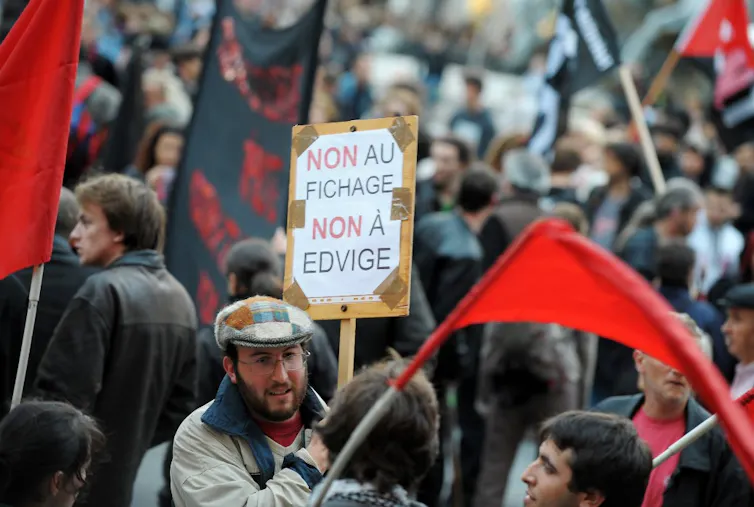 Manifestation contre le fichier police Edvige en 2008 à Lyon