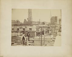 A photograph of a construction site in Paris.