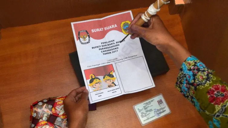 Contoh surat suara dengan pasangan calon tunggal.