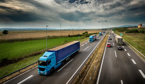 Vaut Mieux Commencer Par Electrifier Les Camions Et Les Autobus Que Les Voitures Vaut Mieux Commencer Par Electrifier Les Camions Et Les Autobus Que Les Voitures