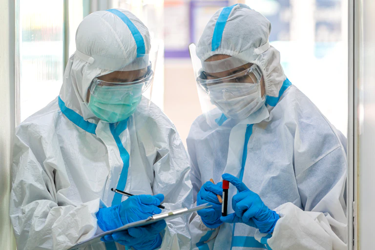 Picture of researchers in PPE.