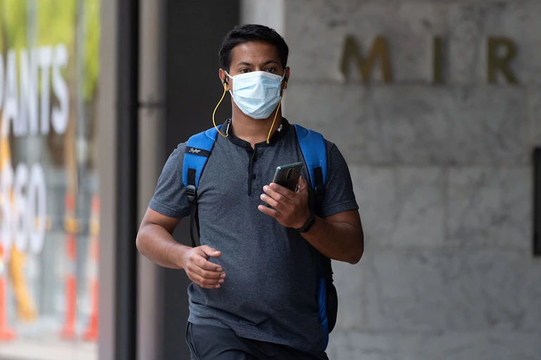 Man wearing mask