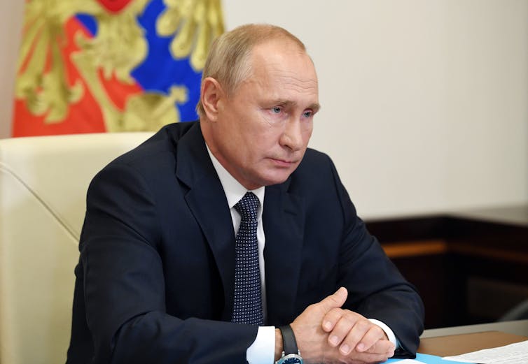 Putin receives a report from the Healthcare minister about registration of a coronavirus vaccine