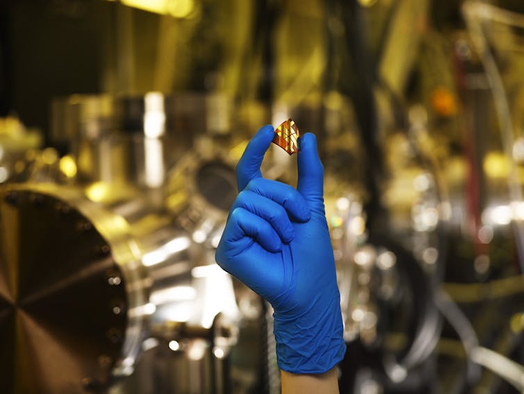 Flexible perovskite prototype solar cell