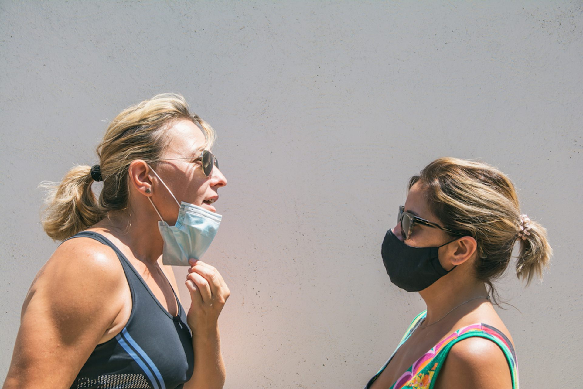 How to talk to someone who doesn't wear a mask, and actually change their mind