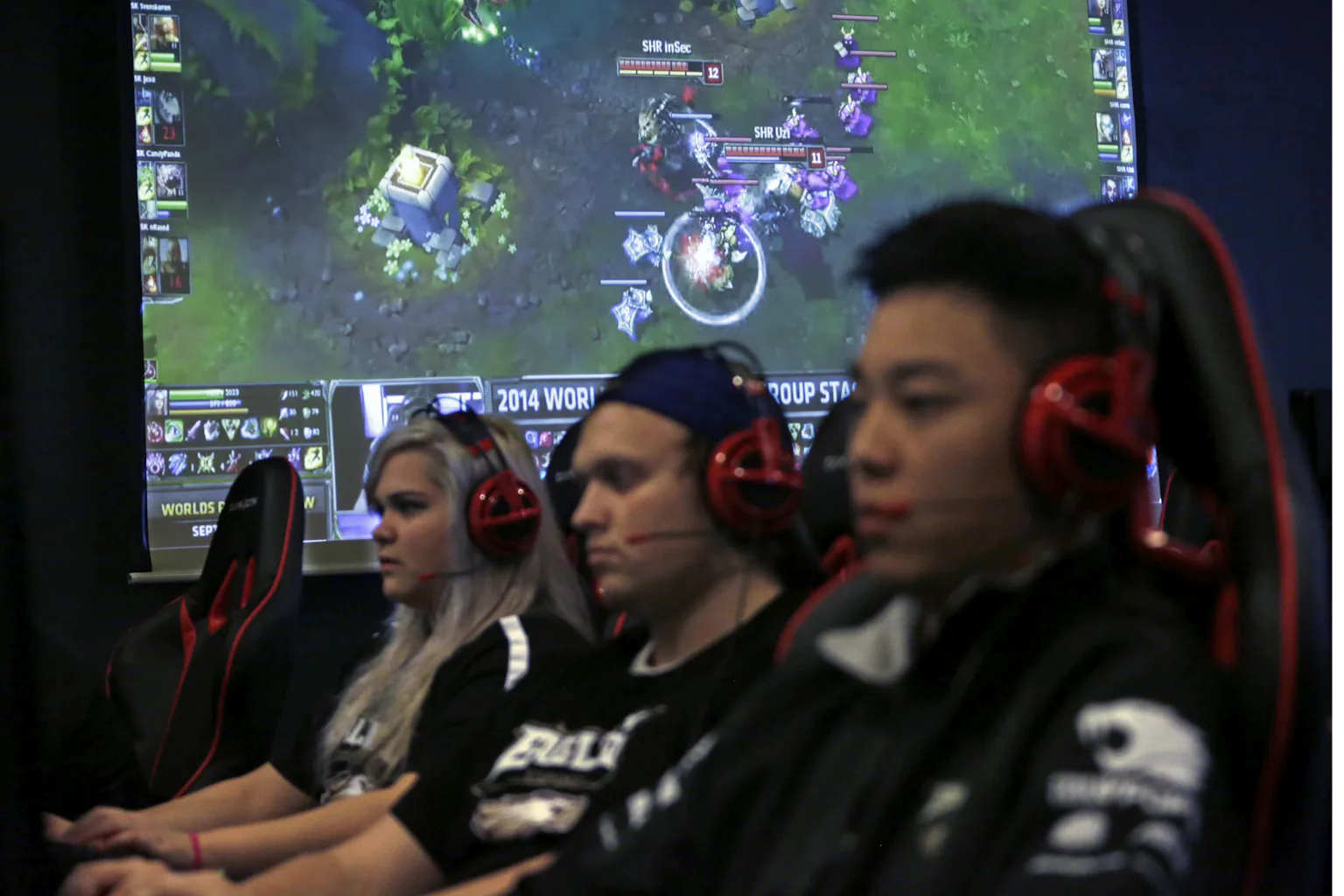 Cluttered Esports Environment Here’s what it’ll take to clean up esports’ toxic culture