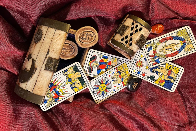 Jeu de tarot et symboles