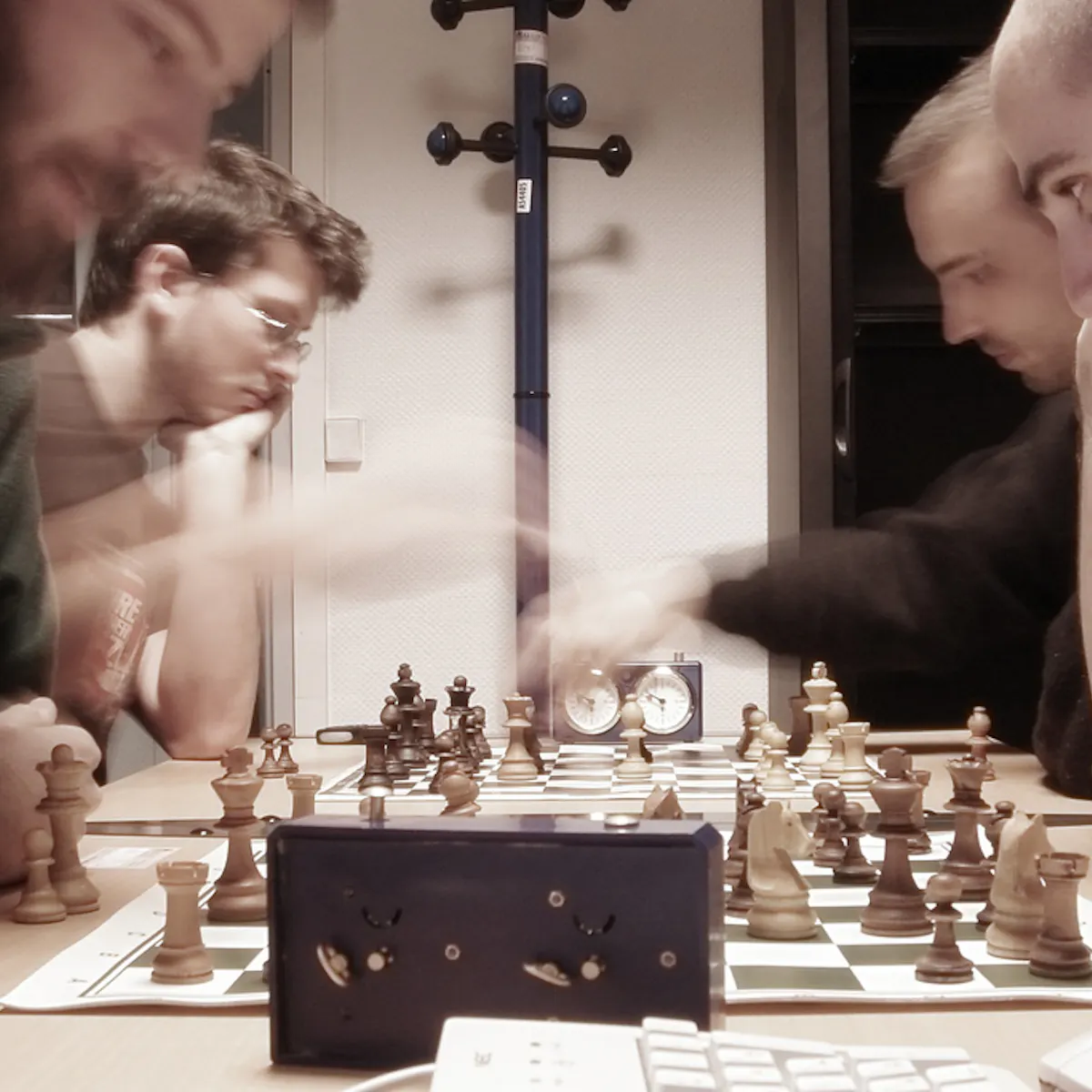 Think Quickly Outside The Square How Is Speed Chess Different