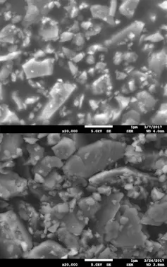 Rugosité du pigment dans son liant observée par un microscope électronique à balayage, avant blanchiment en haut et après en bas.