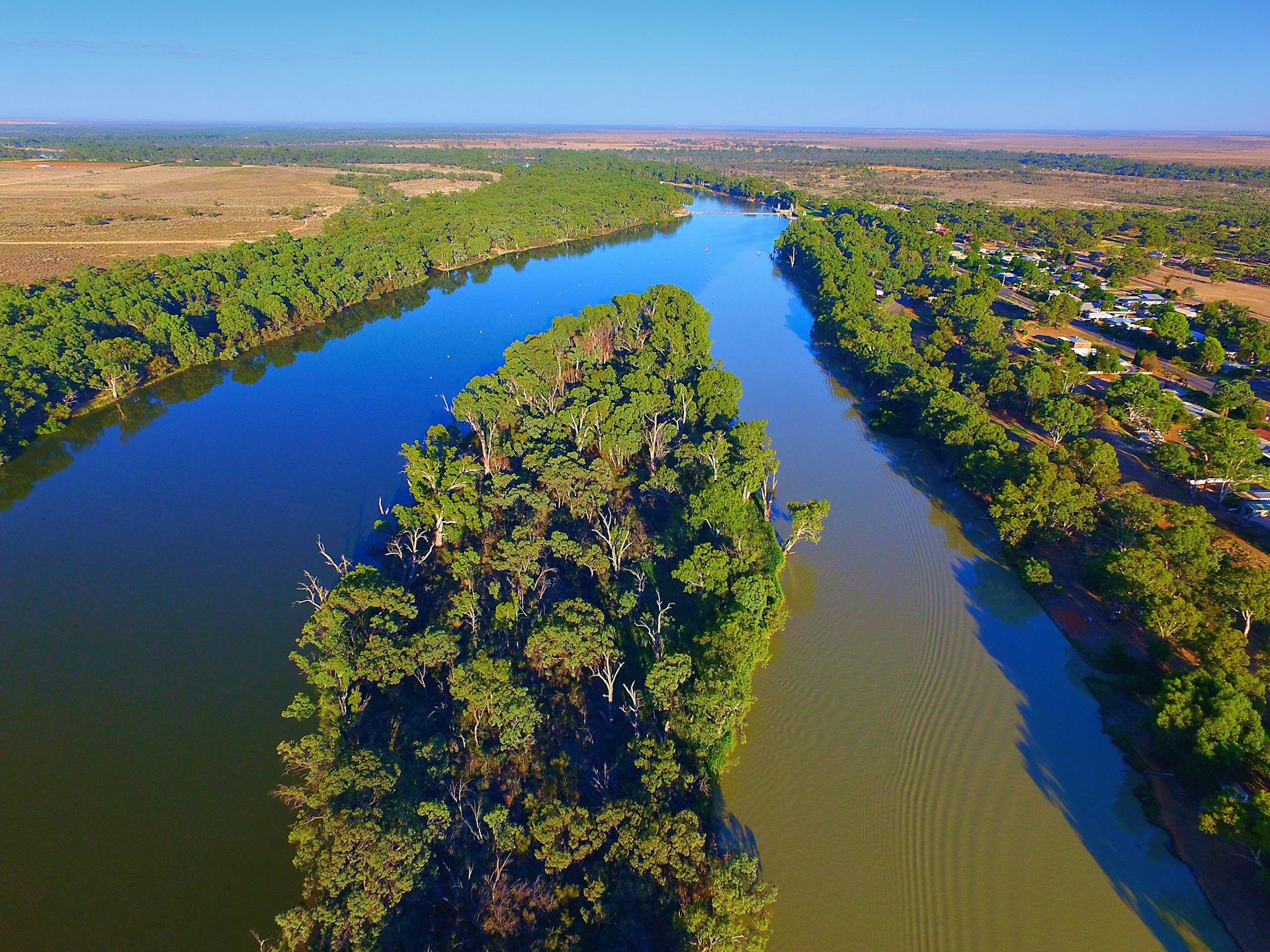 Река дарлинг полноводна круглый. Река Дарлинu Австралии. Река Муррей в Австралии. Мюррей и Дарлинг. Реки Дарлинг и Муррей.
