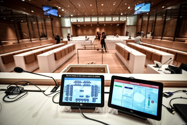 Salle du tribunal du procès des attentats de janvier 2015