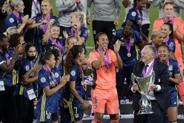 Victoire des Lyonnaises lors de la coupe UEFA