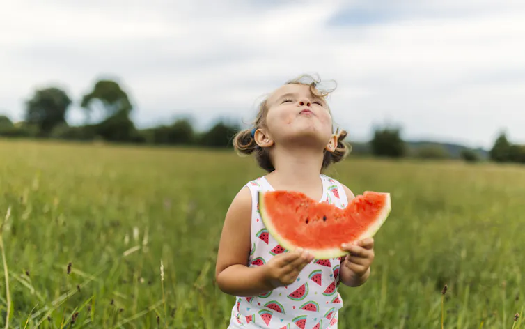 Les habitudes alimentaires saines commencent par l’éducation nutritionnelle.