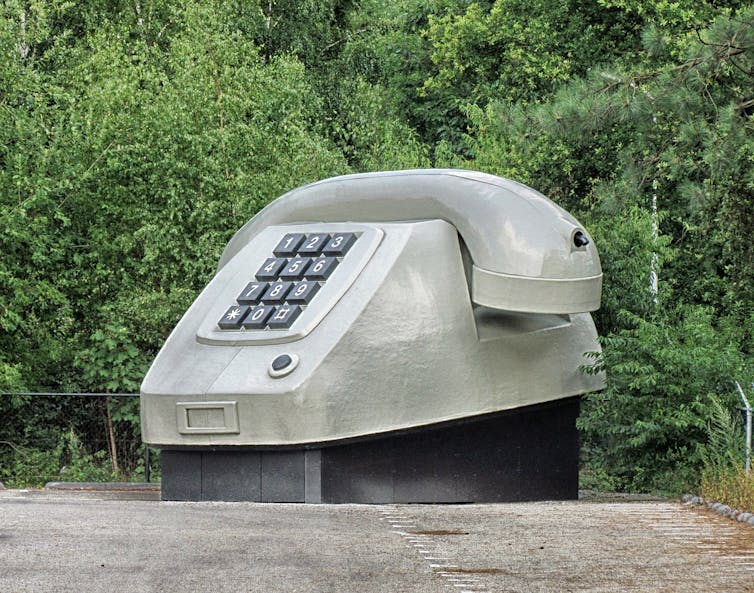 A giant, old-style phone