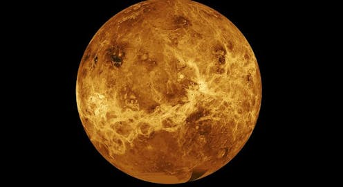 El planeta hermano de la Tierra, Venus, no ha sido considerado prioritario a la hora de buscar vida extraterrestre. Se cree que la temperatura de su superficie, de alrededor de 450 °C, es hostil incluso para los microorganismos más resistentes, y su atmósfera densa, sulfurosa y ácida ha mantenido la superficie casi completamente libre de naves espaciales visitantes.