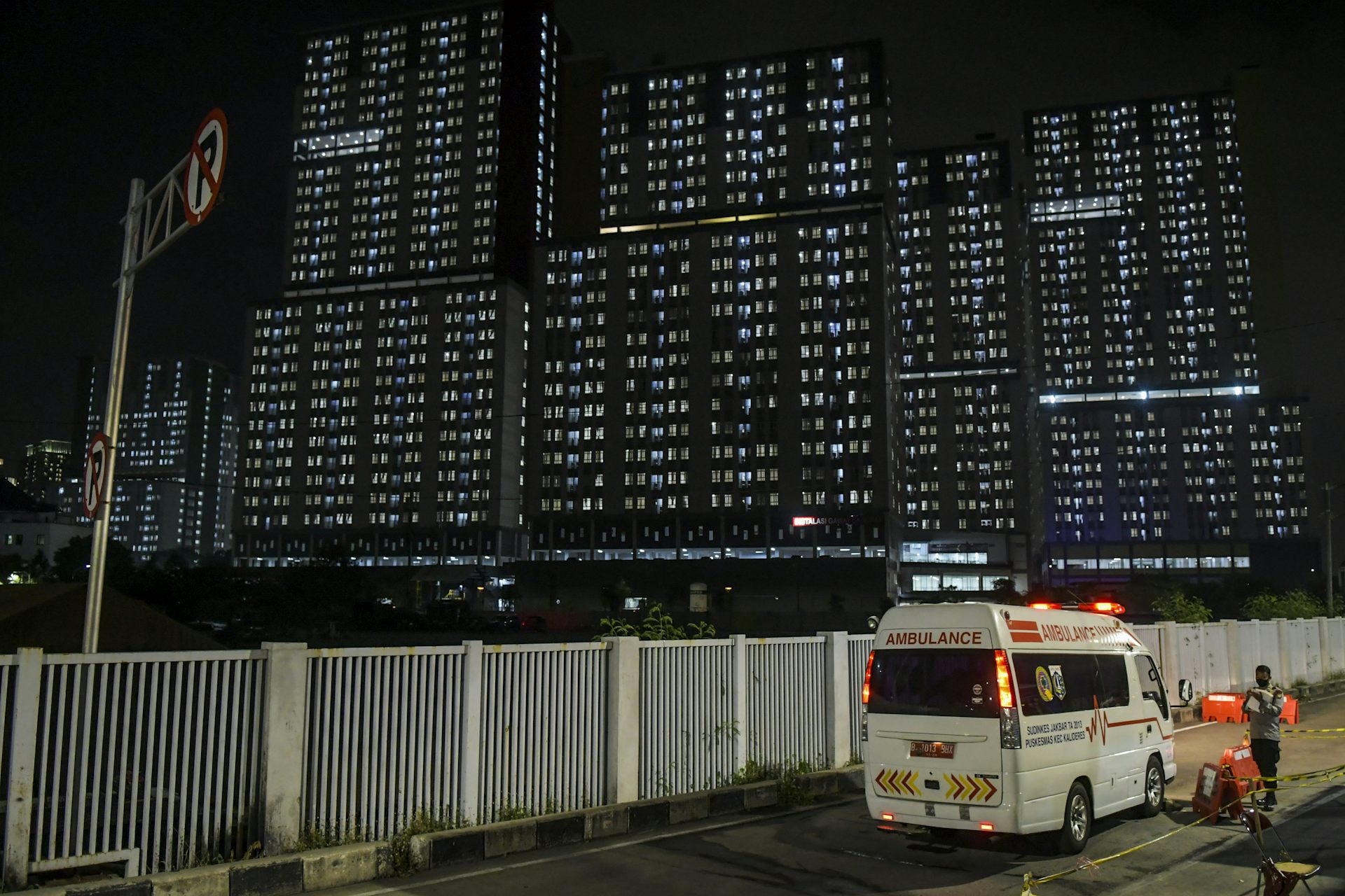 Rumah Sakit Rujukan COVID-19 Jakarta Hampir Penuh: Ini 3 Strategi Cegah ...