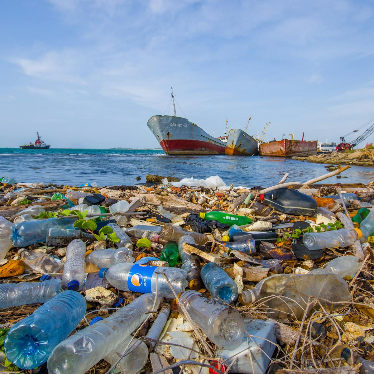 The ocean is swimming in plastic and it&#39;s getting worse – we need connected  global policies now