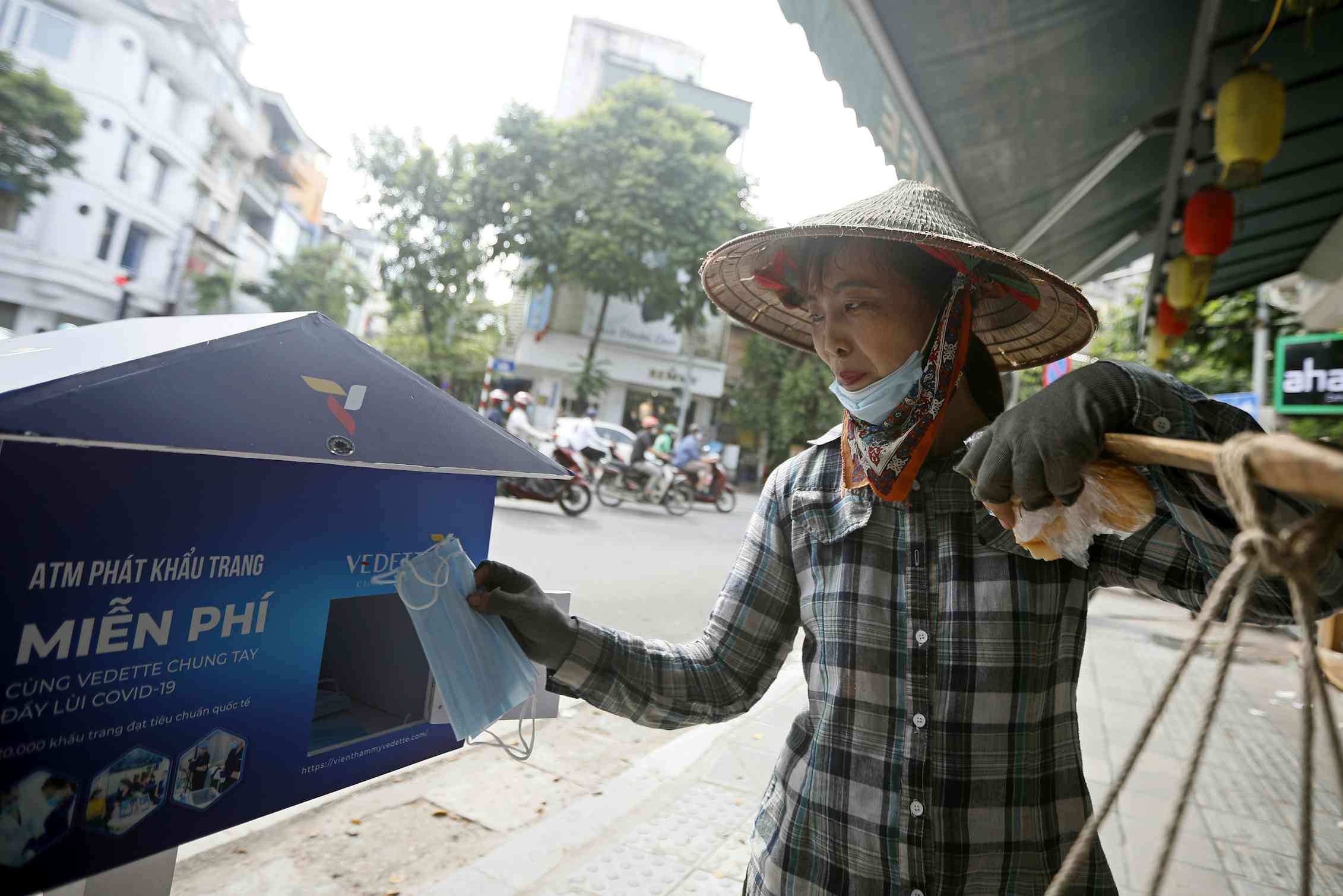Good news stories from Vietnam’s second wave – involving dragon fruit burgers and mask ATMs