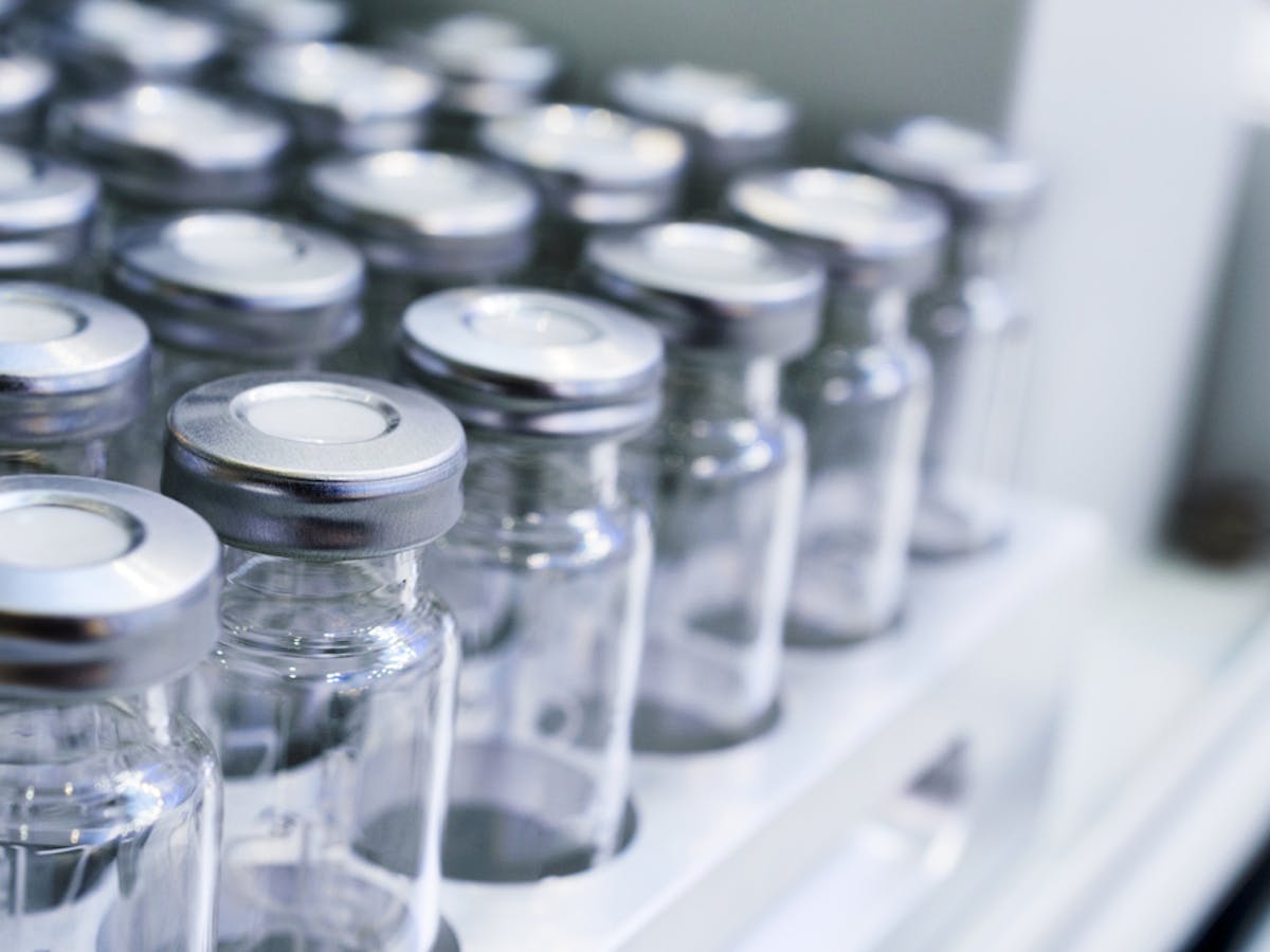From adenoviruses to RNA: the pros and cons of different COVID vaccine  technologies From adenoviruses to RNA: the pros and cons of different COVID vaccine  technologies