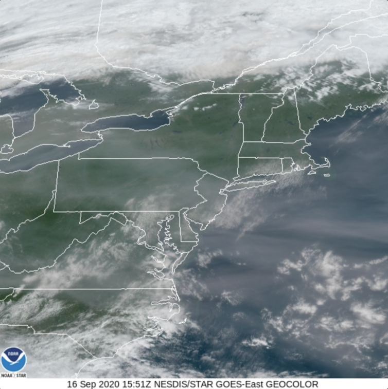 How can smoke from West Coast fires cause red sunsets in New York?