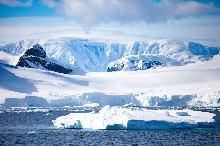 Image of Antarctic landscape